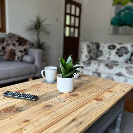 Birchwood Cottage Tore Buitenkant foto